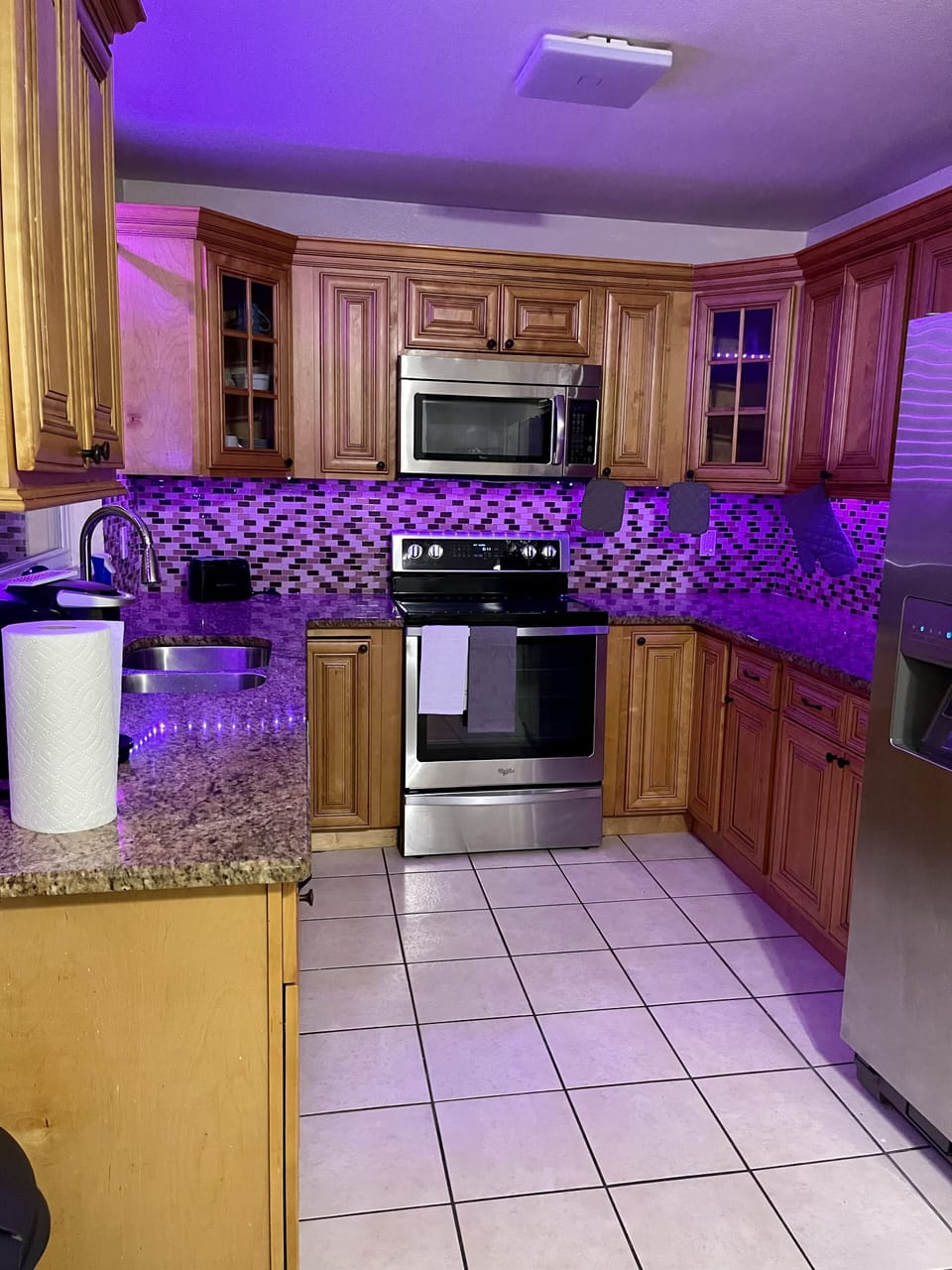 Full Kitchen 