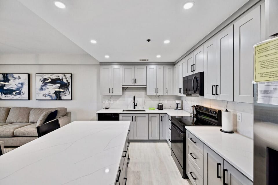 Well Appointed Kitchen!
