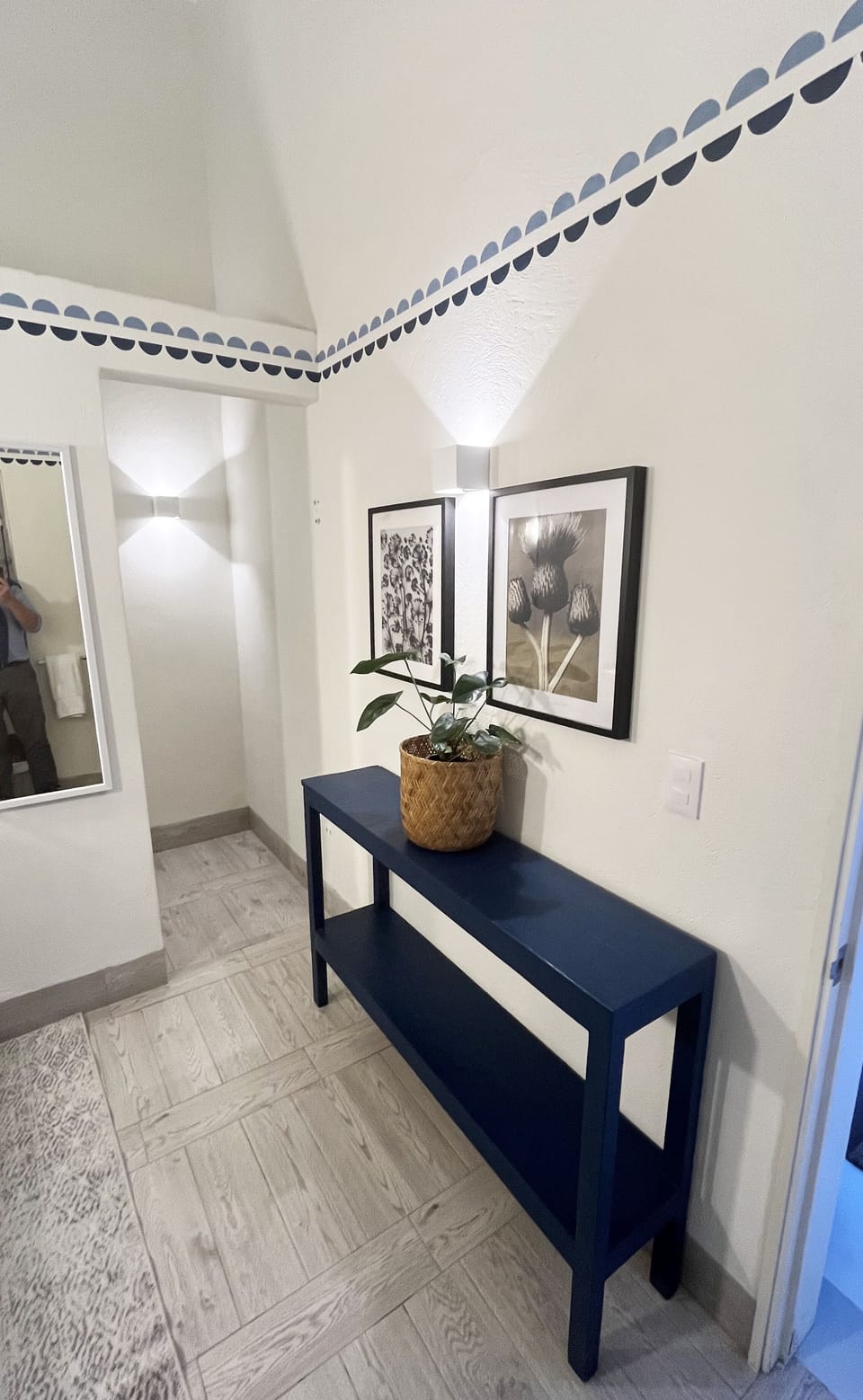 4 Suite Max with Fountain and Mountain View - Pet Friendly | Bathroom | Shower, rainfall showerhead, hair dryer, bathrobes