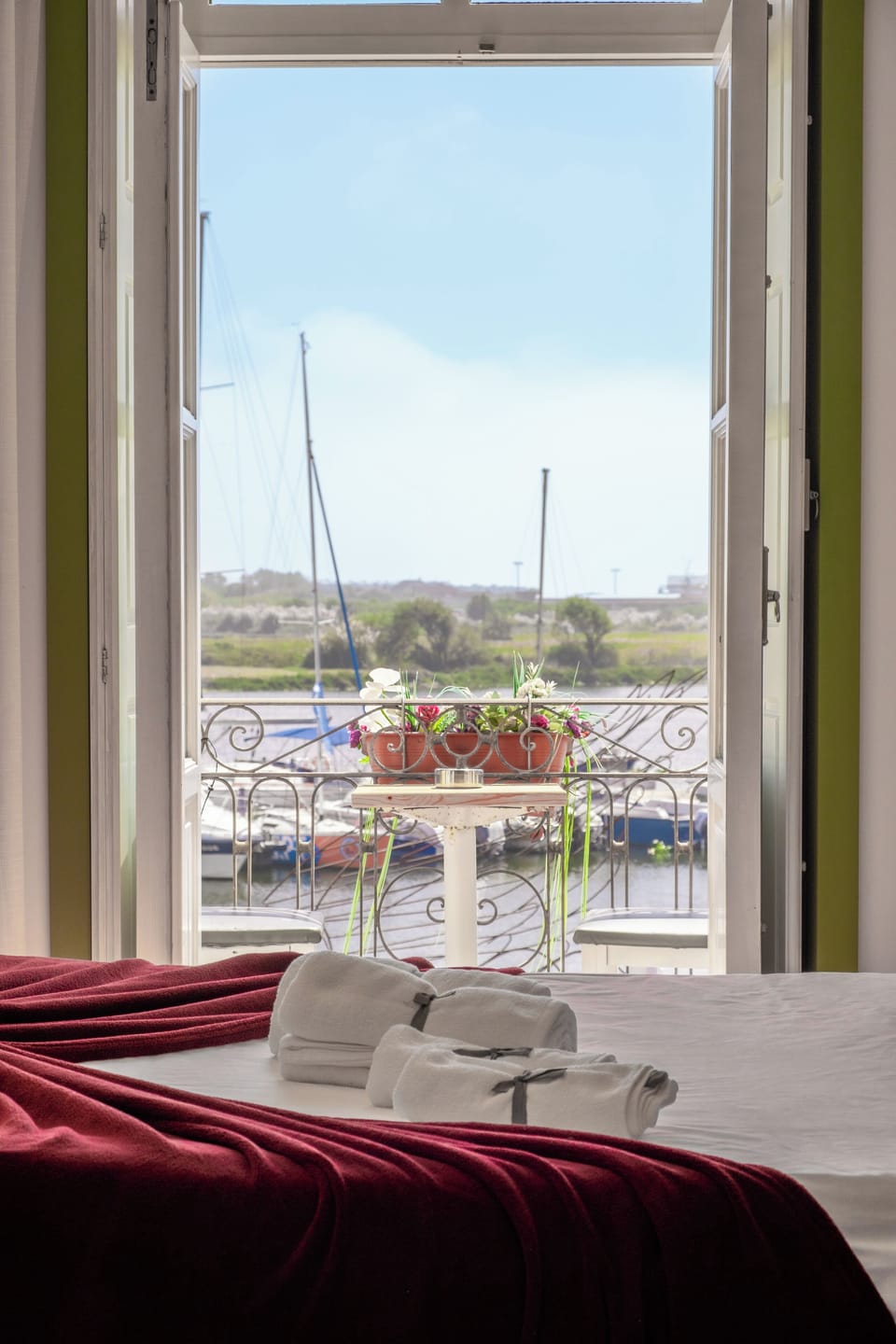 Camino Comfort Room | Individually decorated, blackout drapes, iron/ironing board, free WiFi