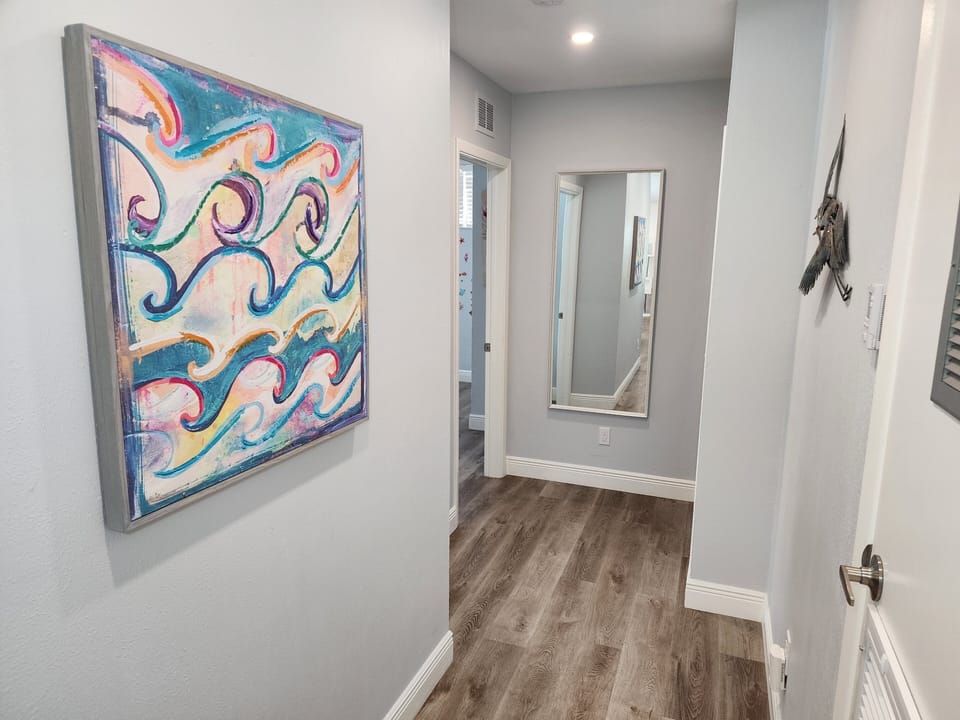 Hallway to bedrooms