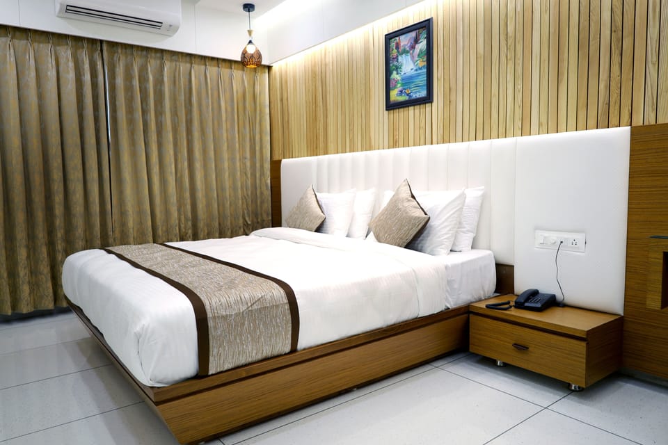 Pillowtop beds, in-room safe, individually decorated