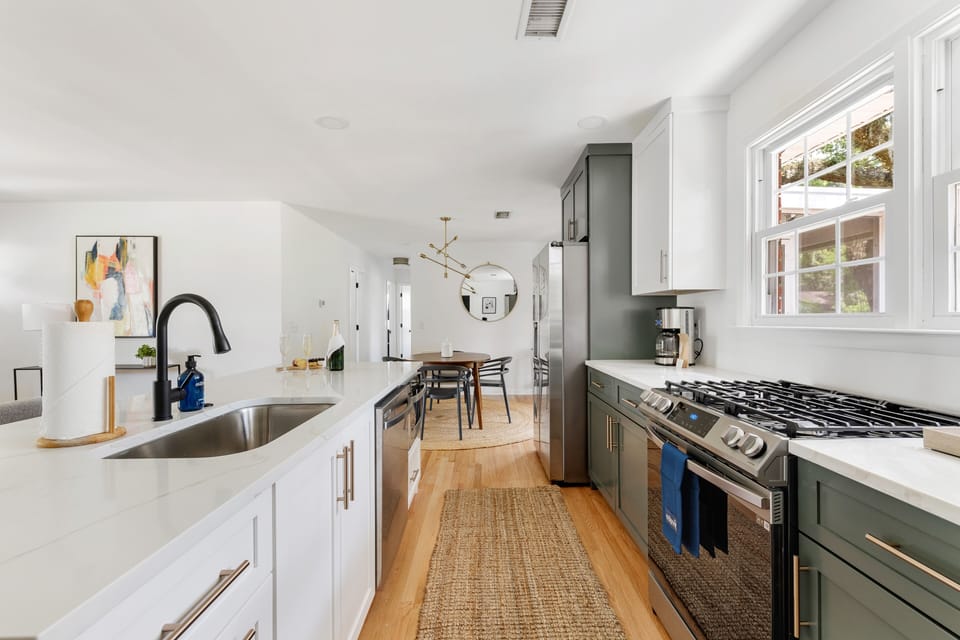 Fully Stocked Kitchen
