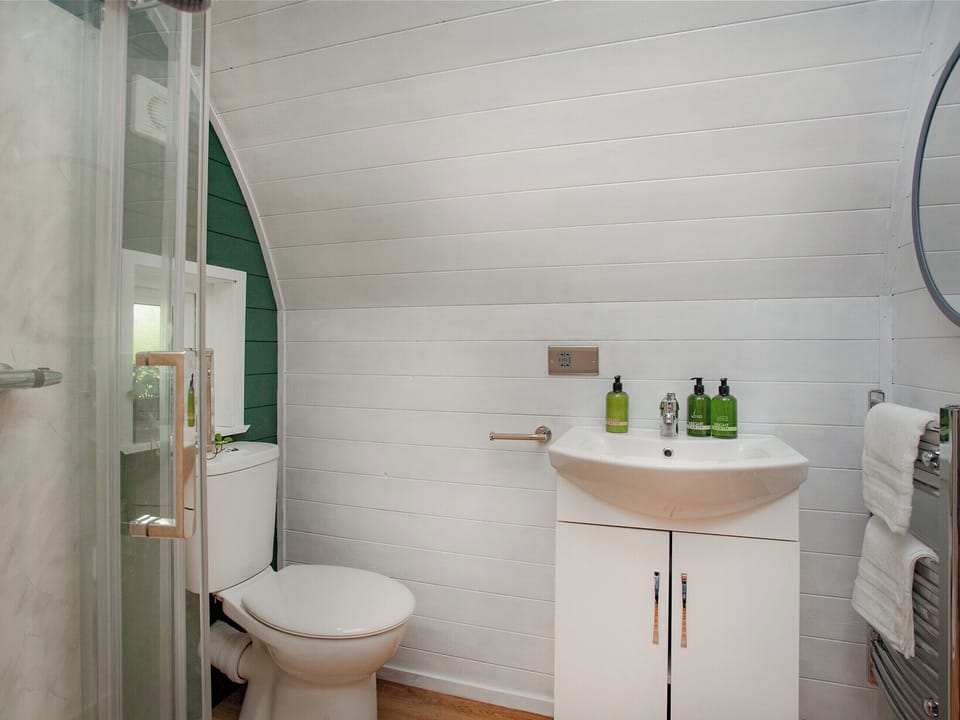 Bathroom | Knowstone - Secret Skies, Knowstone