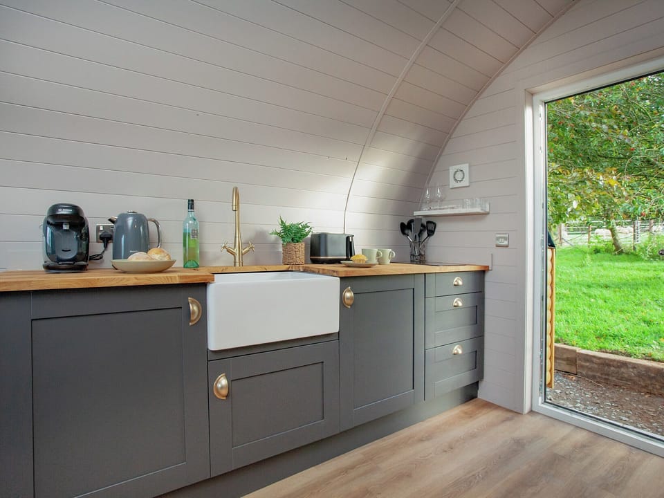 Kitchen/diner | Knowstone - Secret Skies, Knowstone