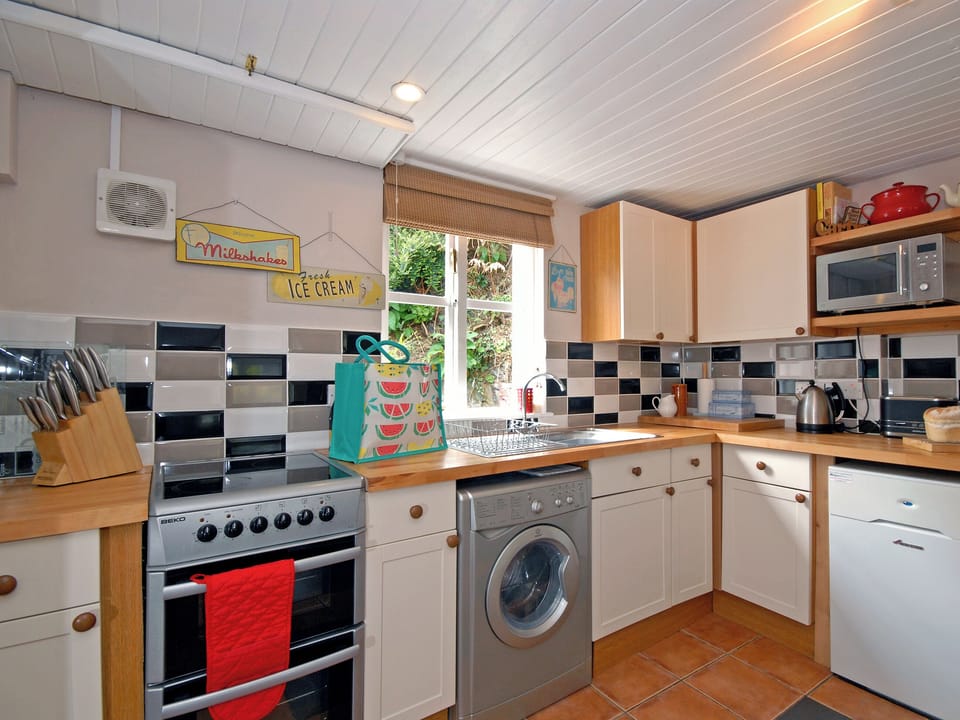 Kitchen area | Crows Cottage, Fishguard