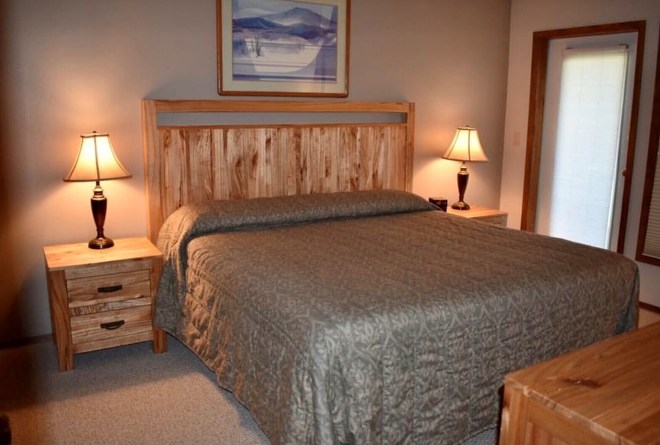 2 private Bedrooms