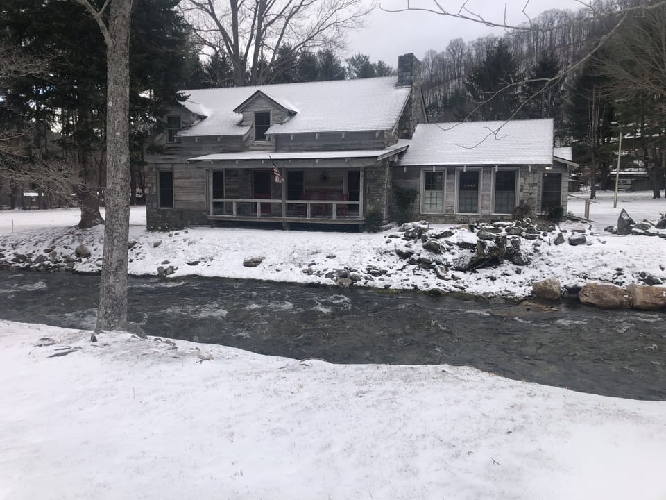 Big House - Snowy day 