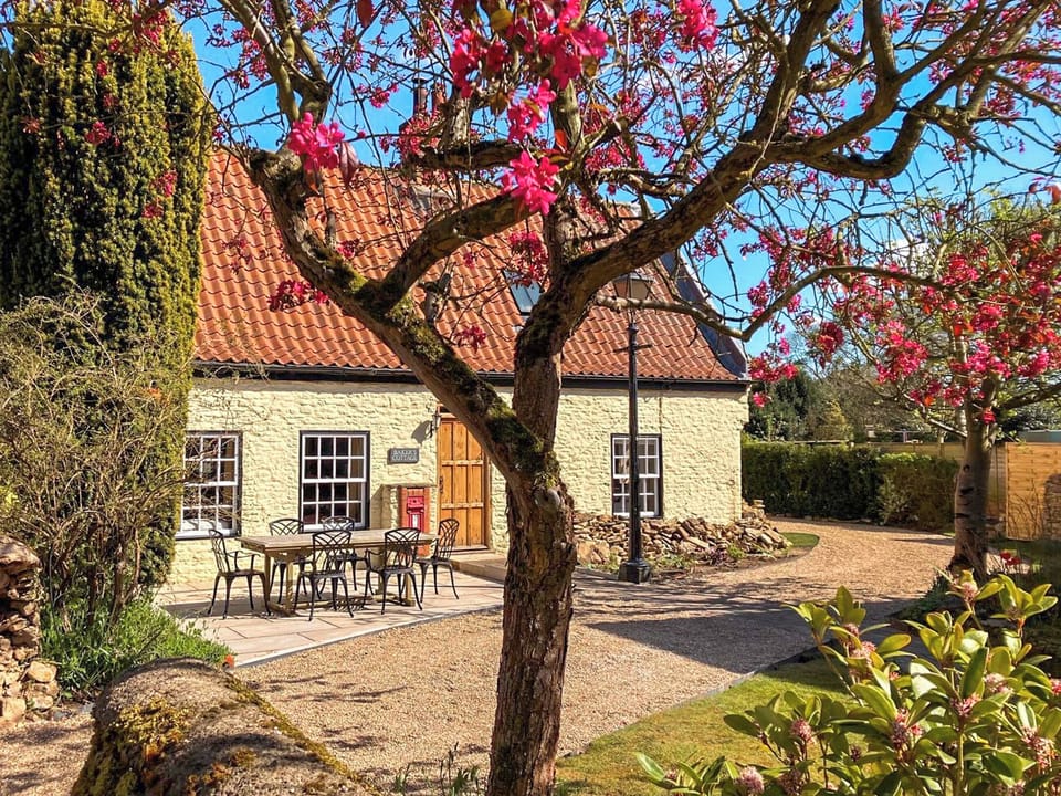 Exterior | Baker&rsquo;s Cottage, Hotham, near Beverley
