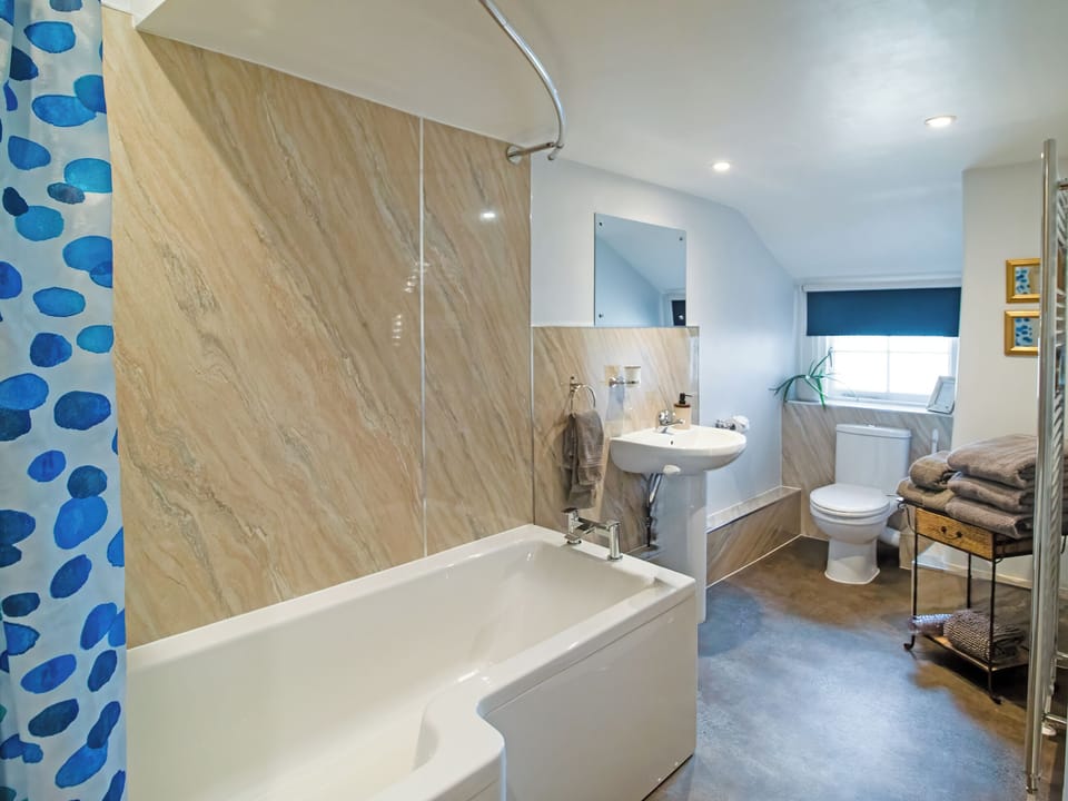 Bathroom | Bailiffgate, Alnwick