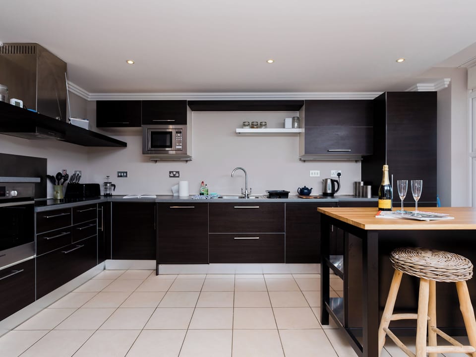 Kitchen | 16 Marinus, Cowes
