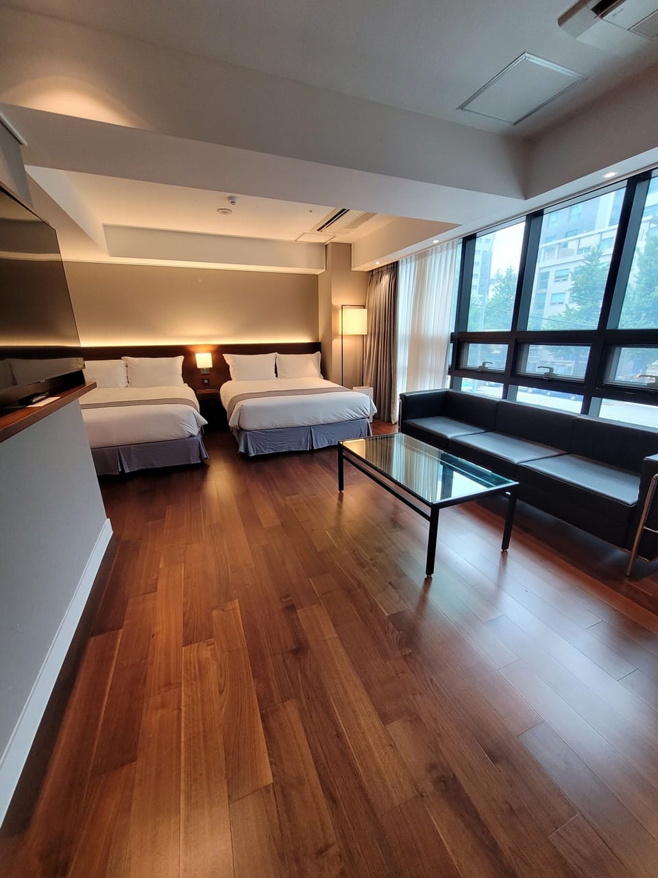 Presidential Family Suite | Premium bedding, free minibar, in-room safe, blackout drapes