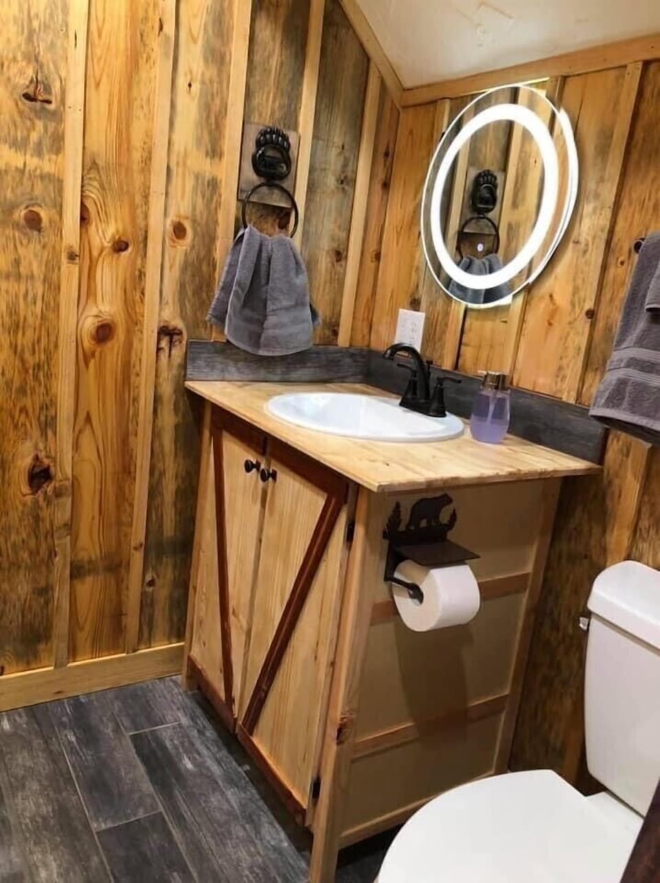 Bathroom on top floor