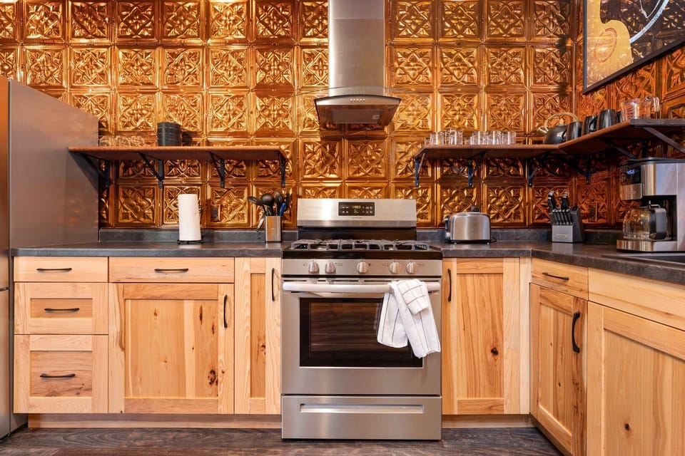 Full Kitchen