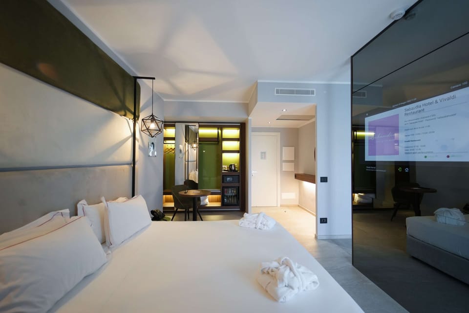 Junior Suite, 1 Queen Bed, Non Smoking, Garden Area (with Sofabed) | Premium bedding, down comforters, memory foam beds, minibar