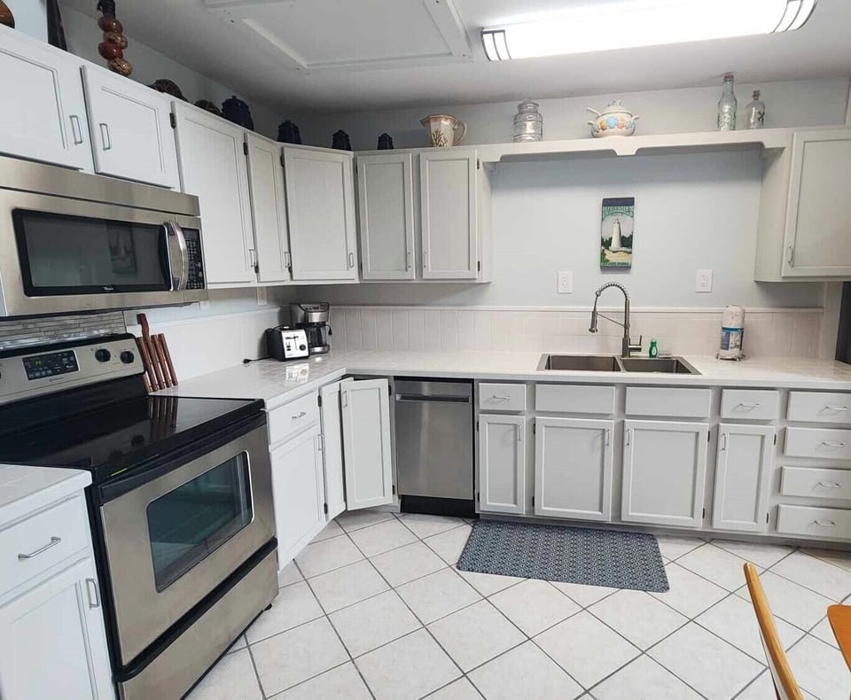 Kitchen, WV59