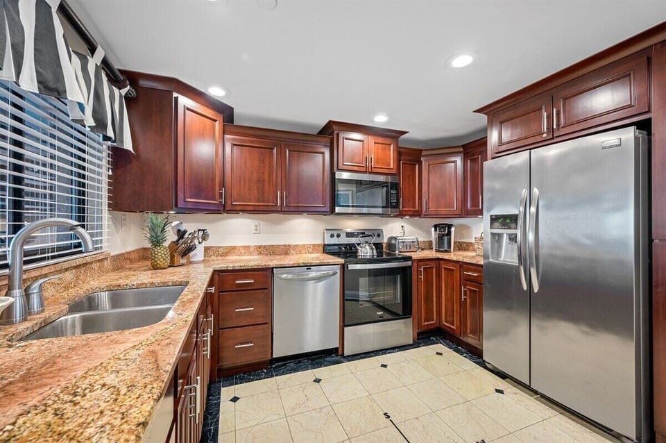 Newly Updated Kitchen