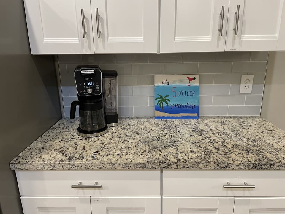 Coffee any way you want it with the Ninja Dual Brew coffee maker. 