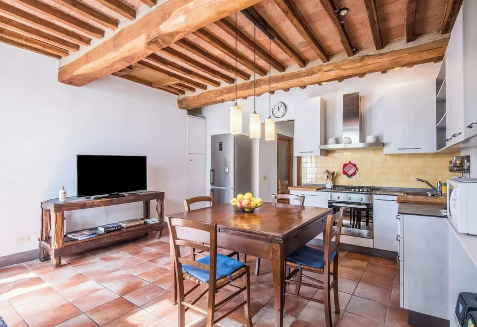 Apartment, 2 Bedrooms, Smoking, Private Pool | Interior
