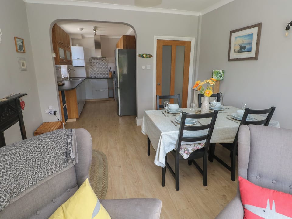 Cottage | Interior