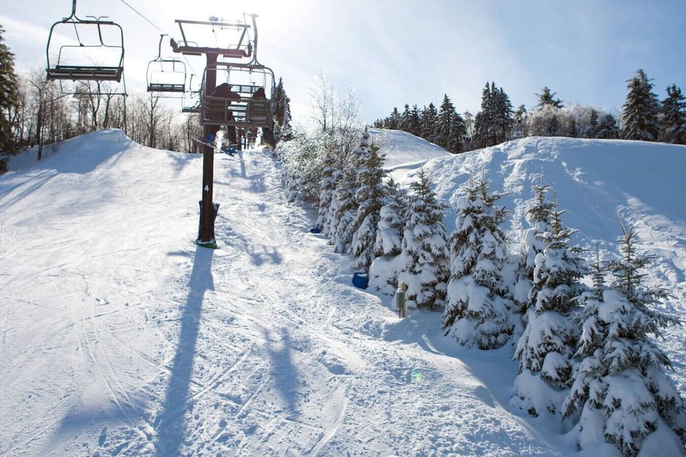 JFBB Skiing We are located between Big Boulder & Jack Frost (just a few minutes away)