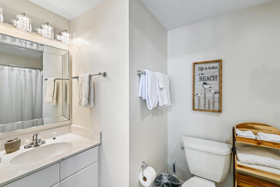 2nd Bathroom