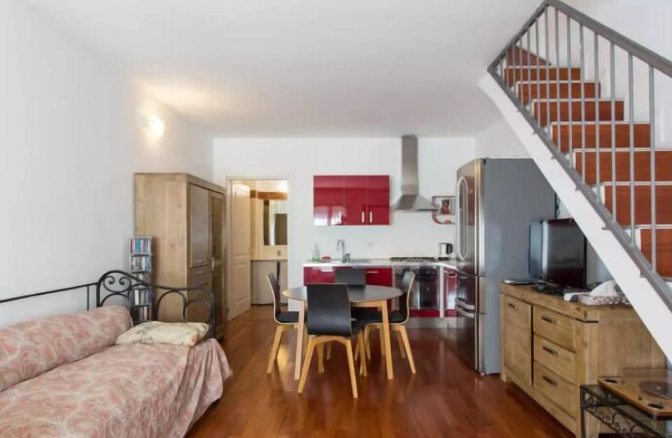 Classic Apartment | Living area