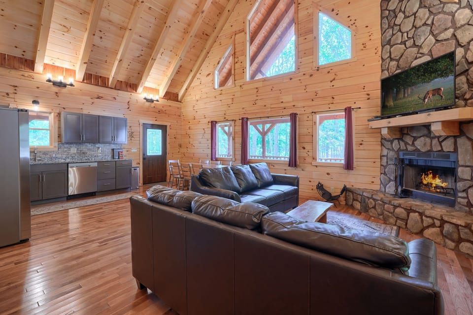 Wood burning fireplace - bring your own wood