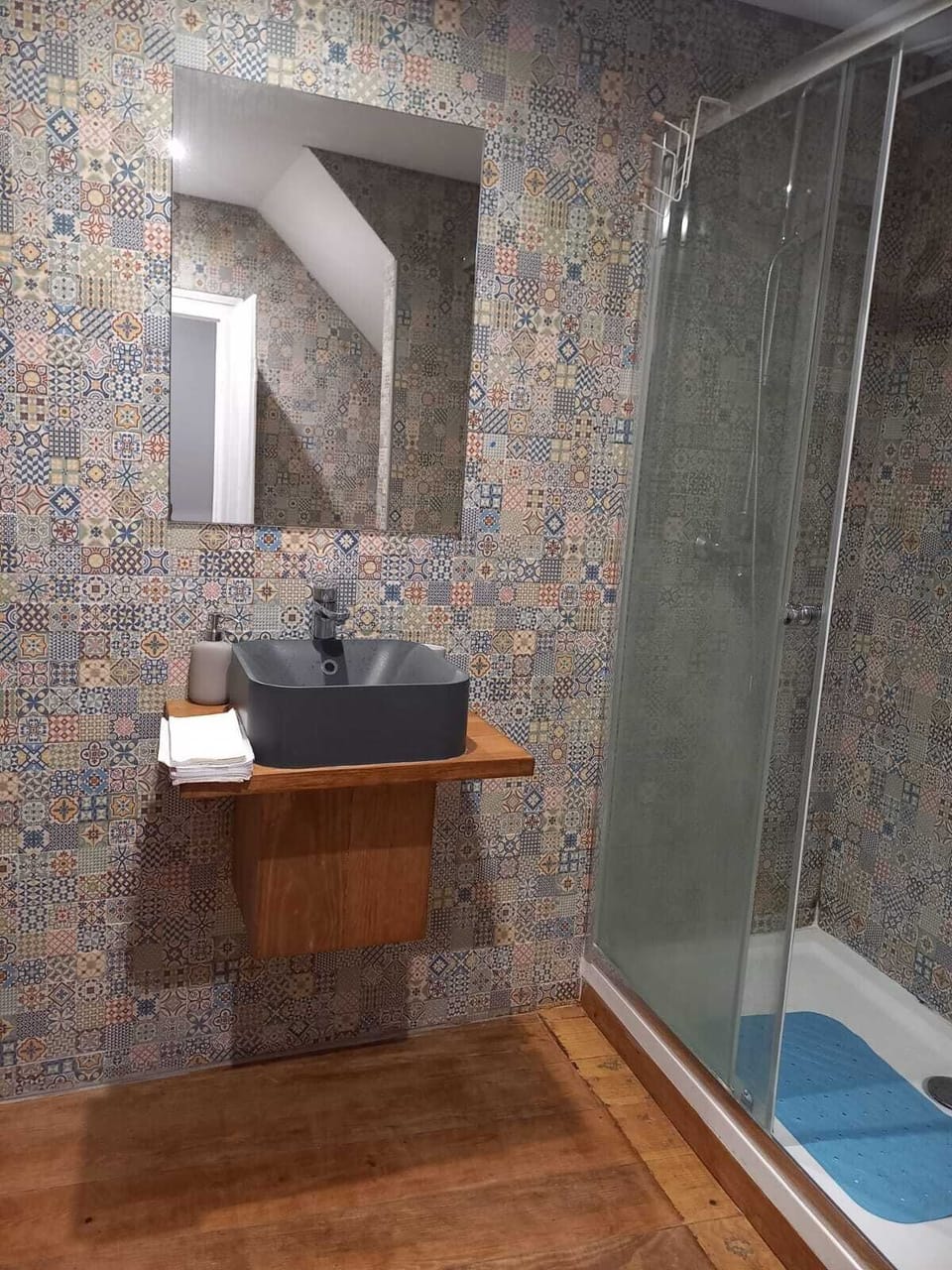 Deluxe Double Room | Bathroom | Towels