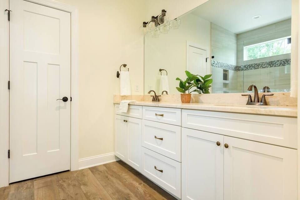 "Definitely recommend host Jon. Communication with him very easy and quick responses!!"
K. - Past Guest