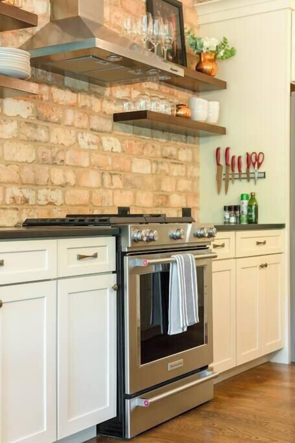 The large gas stovetop is ready for you, just bring your culinary skills!