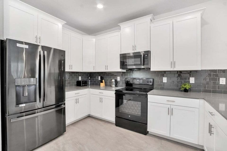2706OxymoronWay,StoreyLake_11