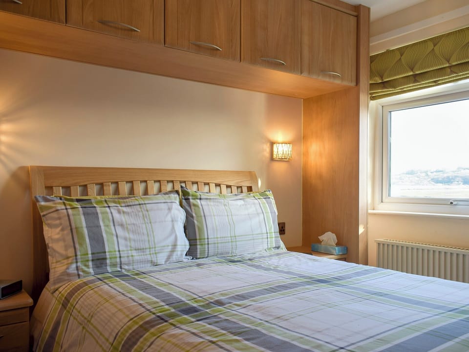Tranquil double bedroom | Estuary View, Porthmadog