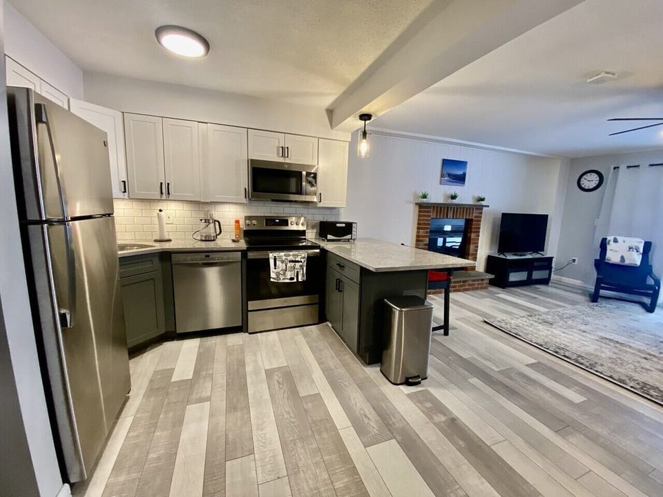 Full Kitchen