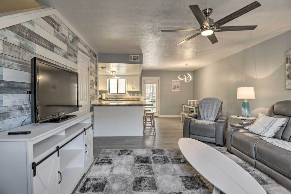 Living Room | 1st Floor | Central Heating & Air Conditioning | Free WiFi