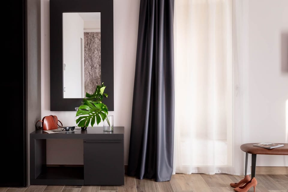 Presidential Room | Premium bedding, down comforters, minibar, in-room safe