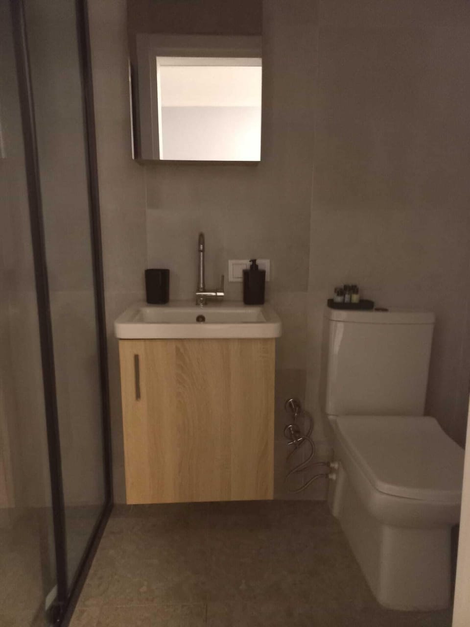 Lower Ground Floor Small-Window Lemon Tree Room | Bathroom | Shower, free toiletries, hair dryer, towels