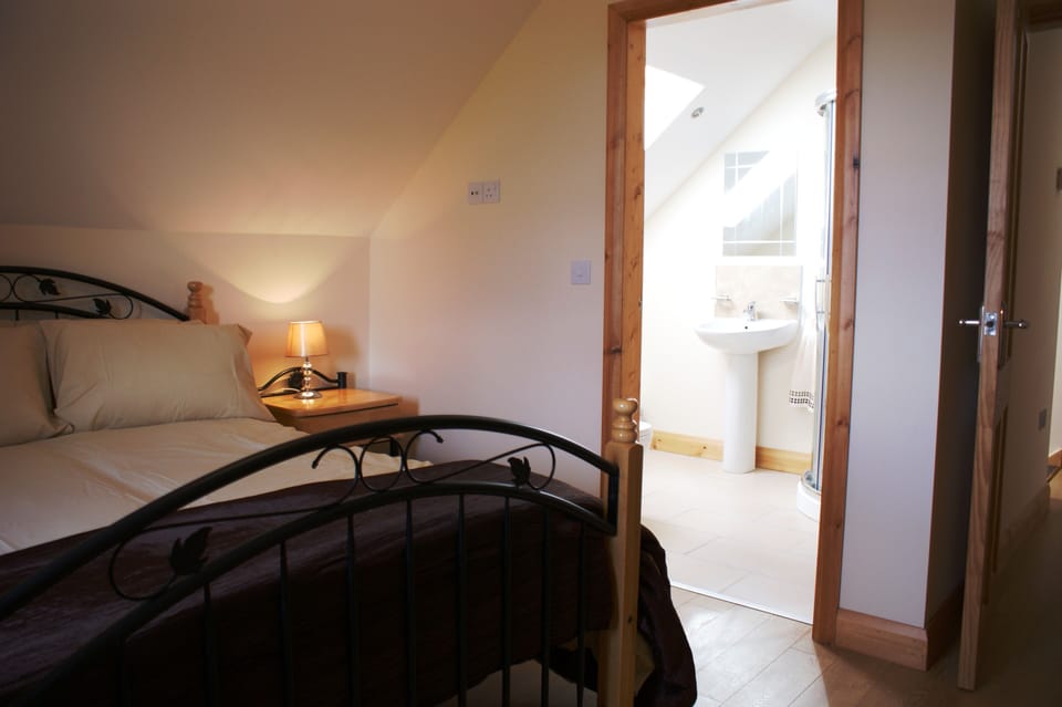 Cottage, 4 Bedrooms (Glendun) | WiFi, bed sheets