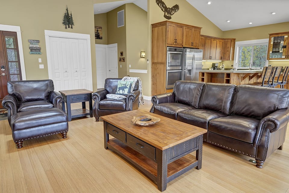 Spacious Living Area with Vaulted Ceilings