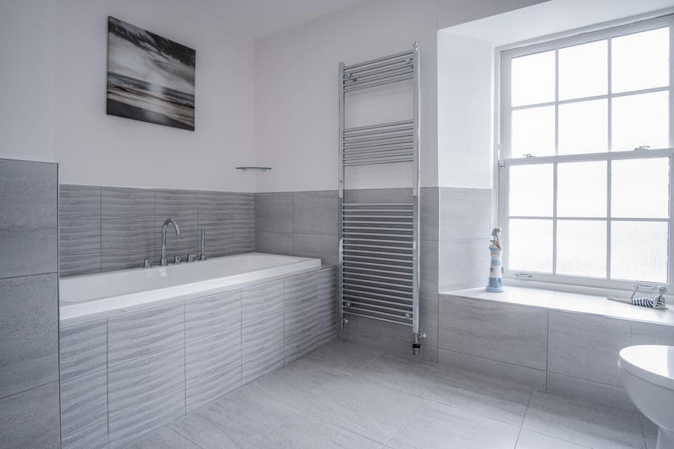 Upper Deck - 2 Bedroom Apartment - Saundersfoot (27605)