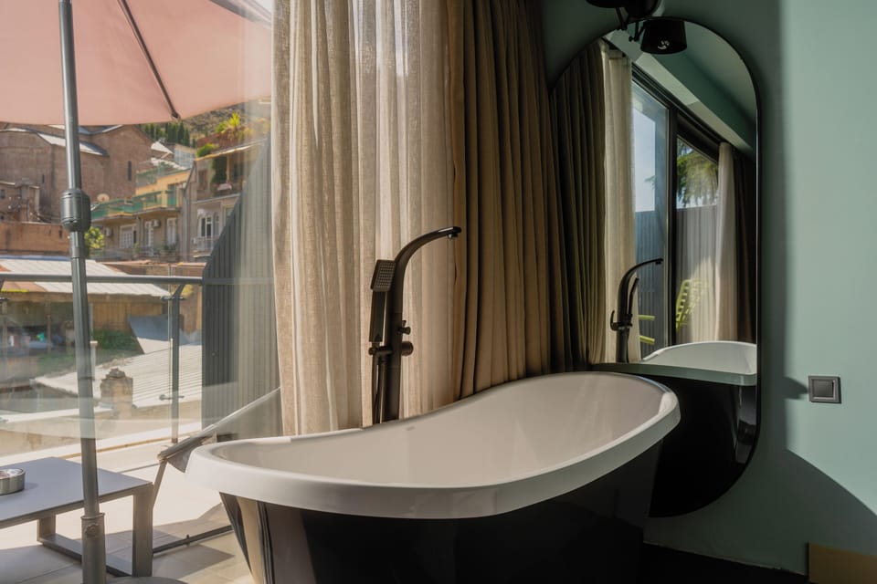Presidential Double Room | Hypo-allergenic bedding, minibar, in-room safe, soundproofing