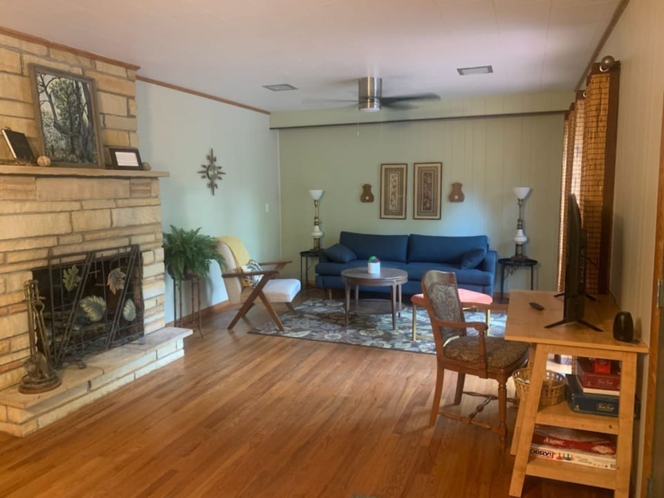 Enter and be taken back to the 60's with original fixtures and midcentury design