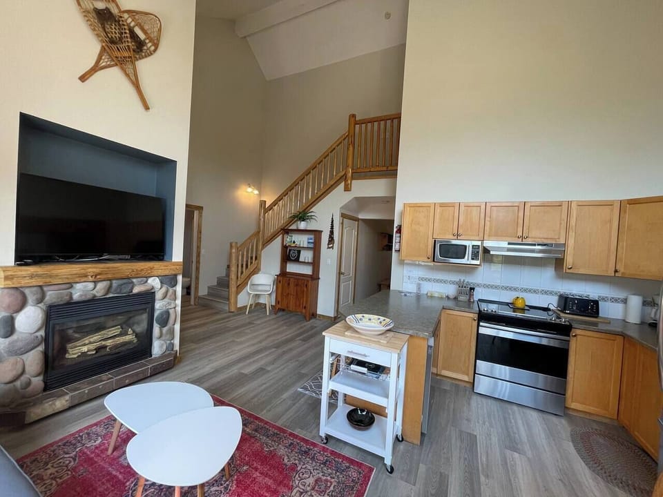 Open Concept l Stairs To The Loft