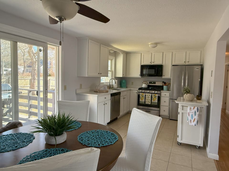 Dining area in the kitchen