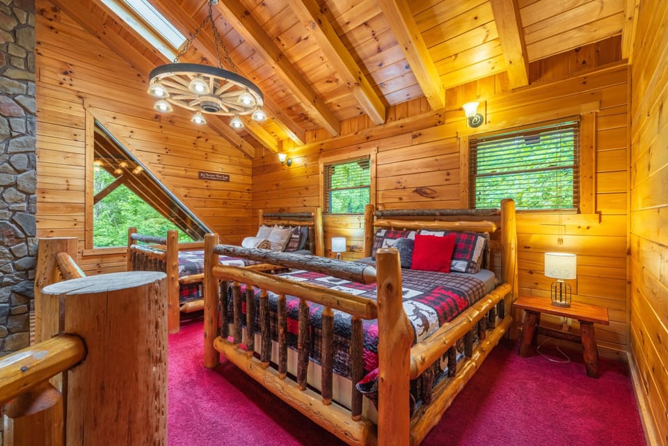 2 Non-Private Queen Beds, Open Loft-Timber Ridge Lodge