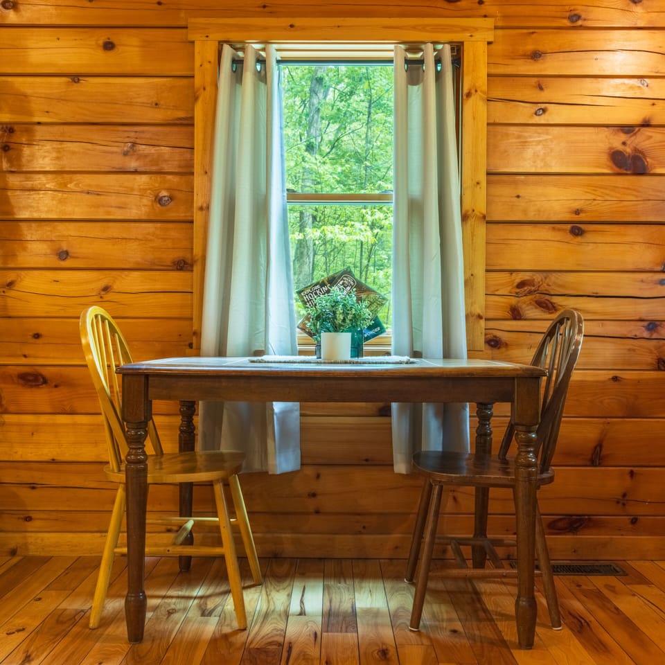 Closeup of Dining Table and Chairs - Hunter's Retreat