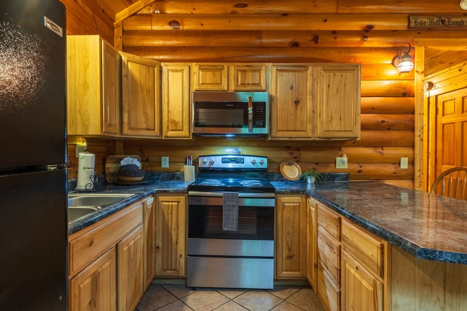 Close-up of Kitchen - Hunter's Retreat