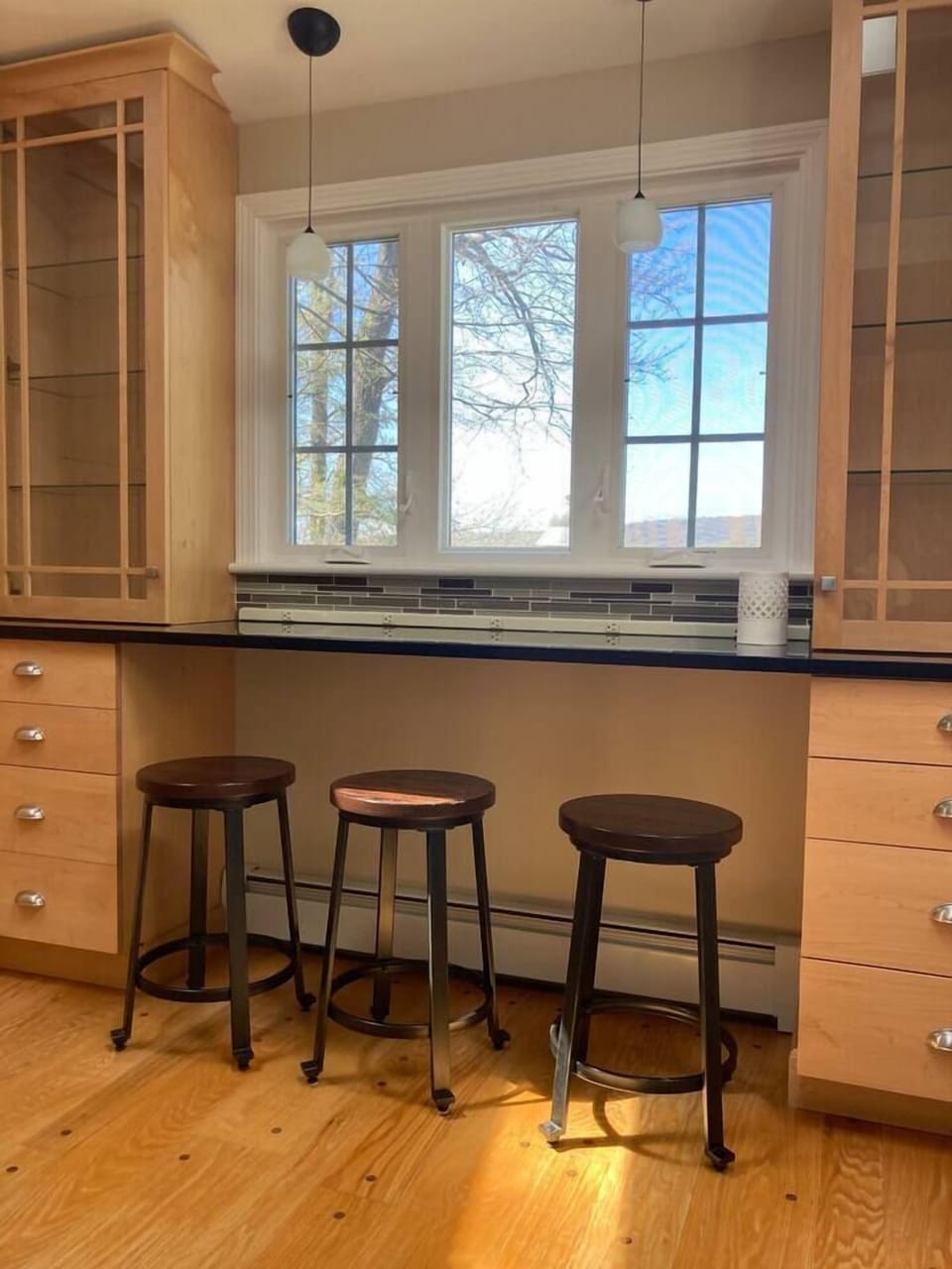 Eat in the kitchen with a view of the lake.