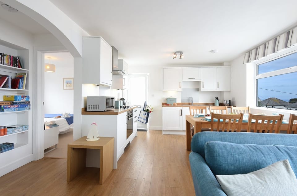 3 bedrooms, individually decorated, individually furnished, free WiFi