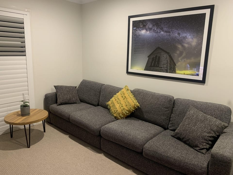 Very comfortable lounge, great for watching TV & napping!